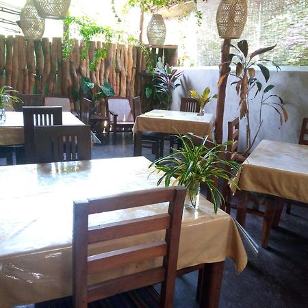 Sansala Guesthouse & Restaurant Тангале Екстериор снимка