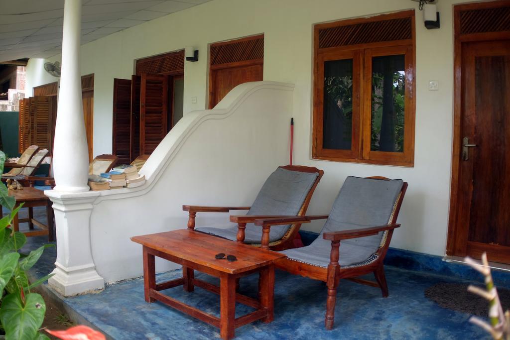 Sansala Guesthouse & Restaurant Тангале Екстериор снимка