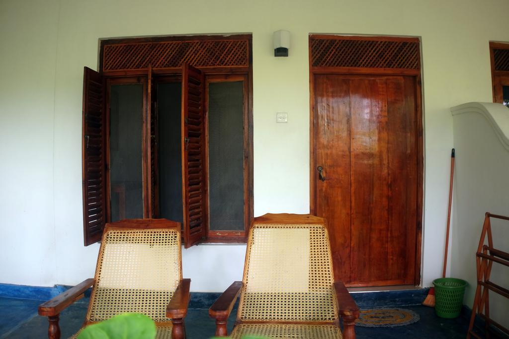 Sansala Guesthouse & Restaurant Тангале Екстериор снимка